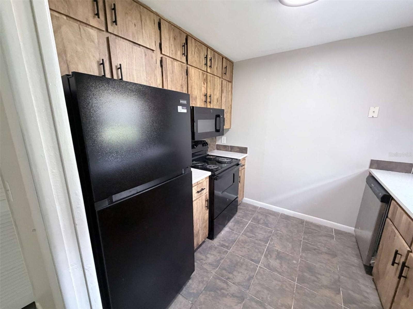 3584 RAINTREE CIRCLE, Lakeland, FL 33803 3584 RAINTREE CIRCLE, Lakeland, FL 33803