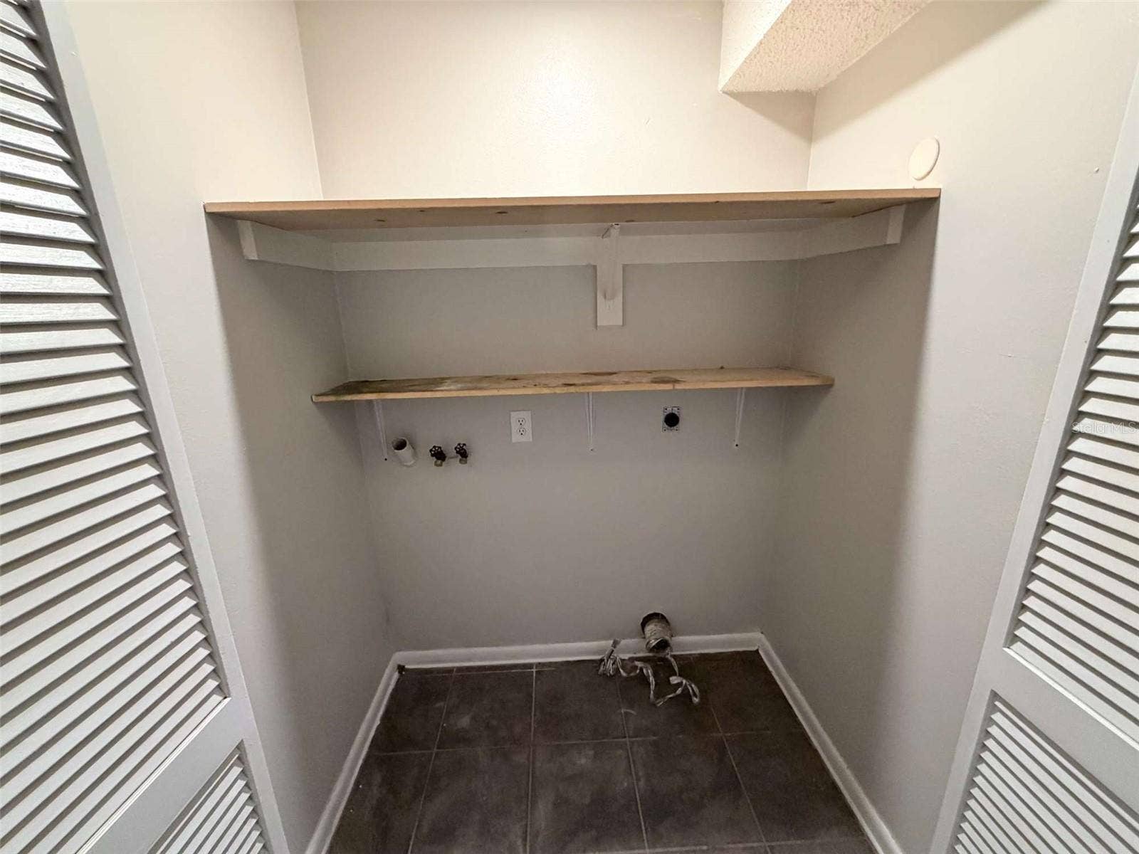 3584 RAINTREE CIRCLE, Lakeland, FL 33803 3584 RAINTREE CIRCLE, Lakeland, FL 33803