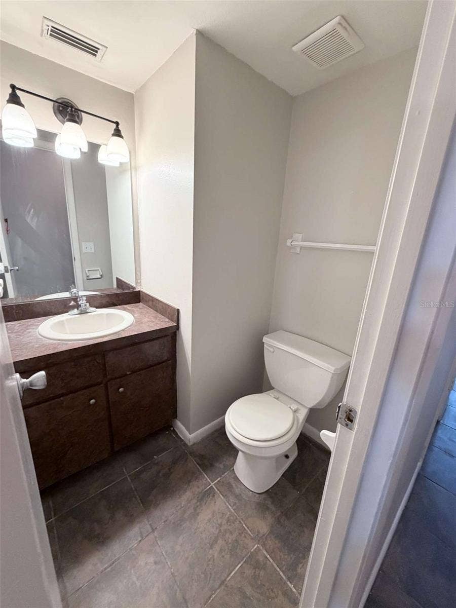 3584 RAINTREE CIRCLE, Lakeland, FL 33803 3584 RAINTREE CIRCLE, Lakeland, FL 33803