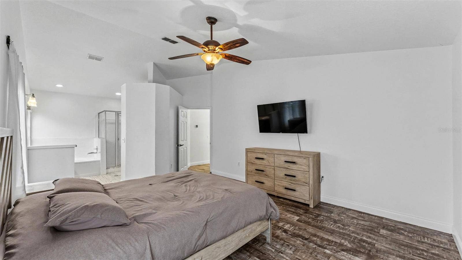 2314 EASTMEADOWS COURT, Lakeland, FL 33812 2314 EASTMEADOWS COURT, Lakeland, FL 33812