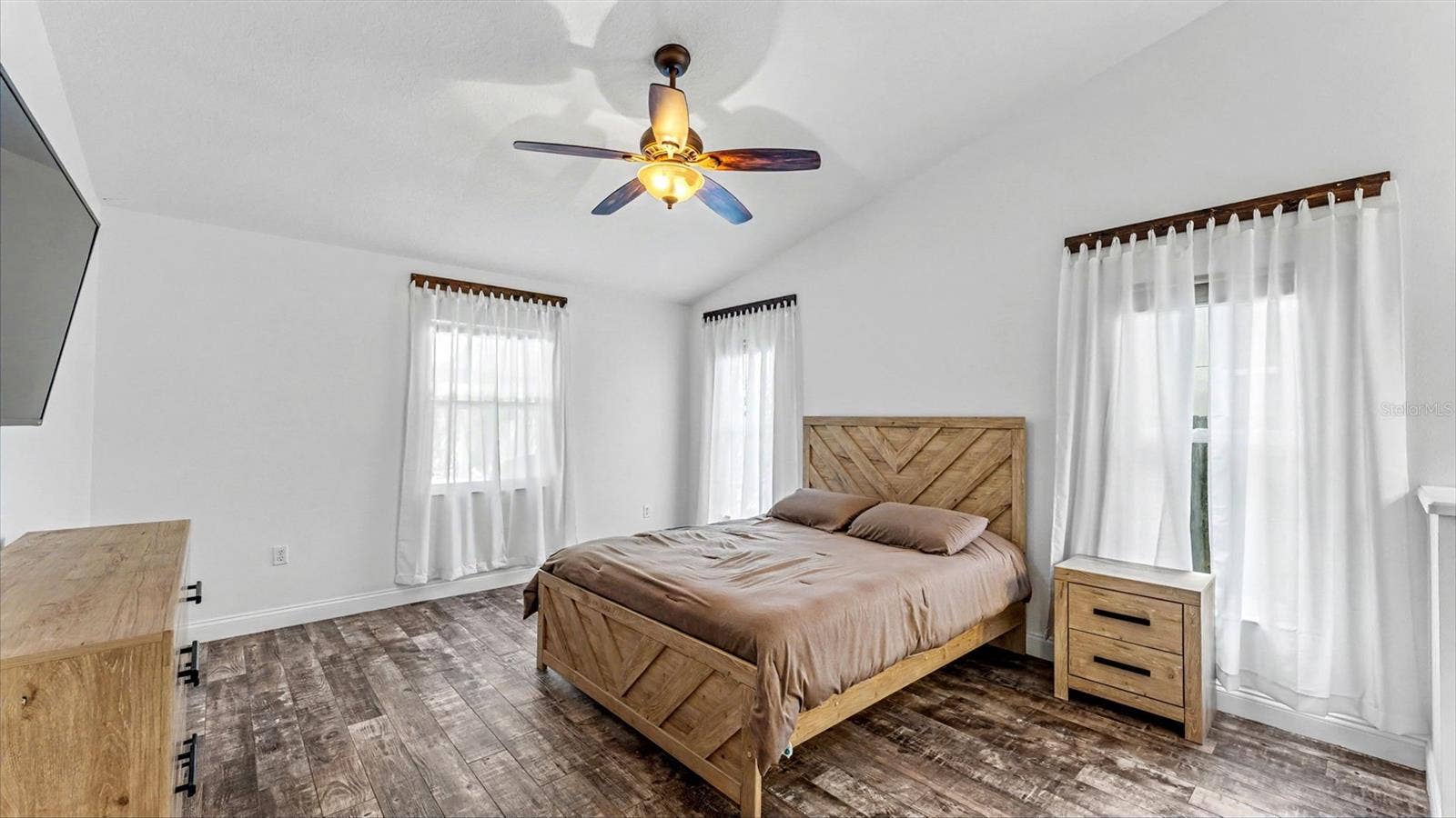2314 EASTMEADOWS COURT, Lakeland, FL 33812 2314 EASTMEADOWS COURT, Lakeland, FL 33812