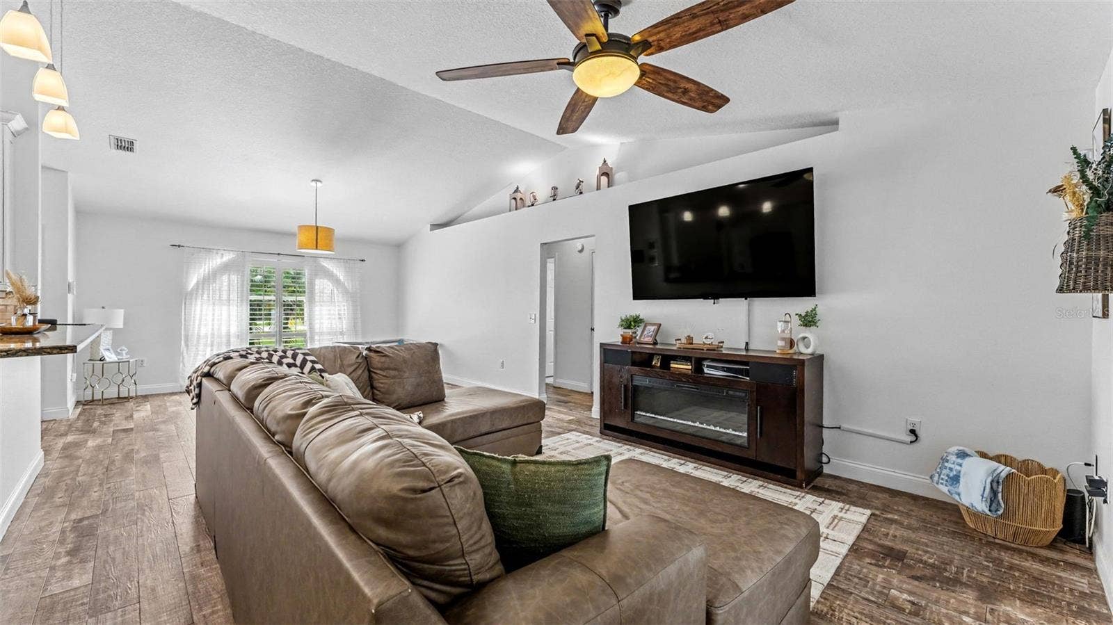 2314 EASTMEADOWS COURT, Lakeland, FL 33812 2314 EASTMEADOWS COURT, Lakeland, FL 33812