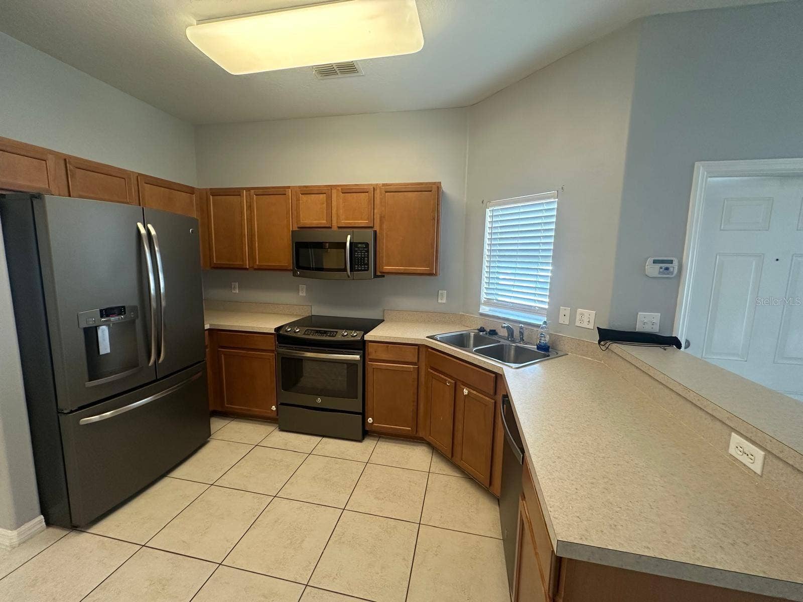 4182 WINDING VINE DRIVE, Lakeland, FL 33812 4182 WINDING VINE DRIVE, Lakeland, FL 33812