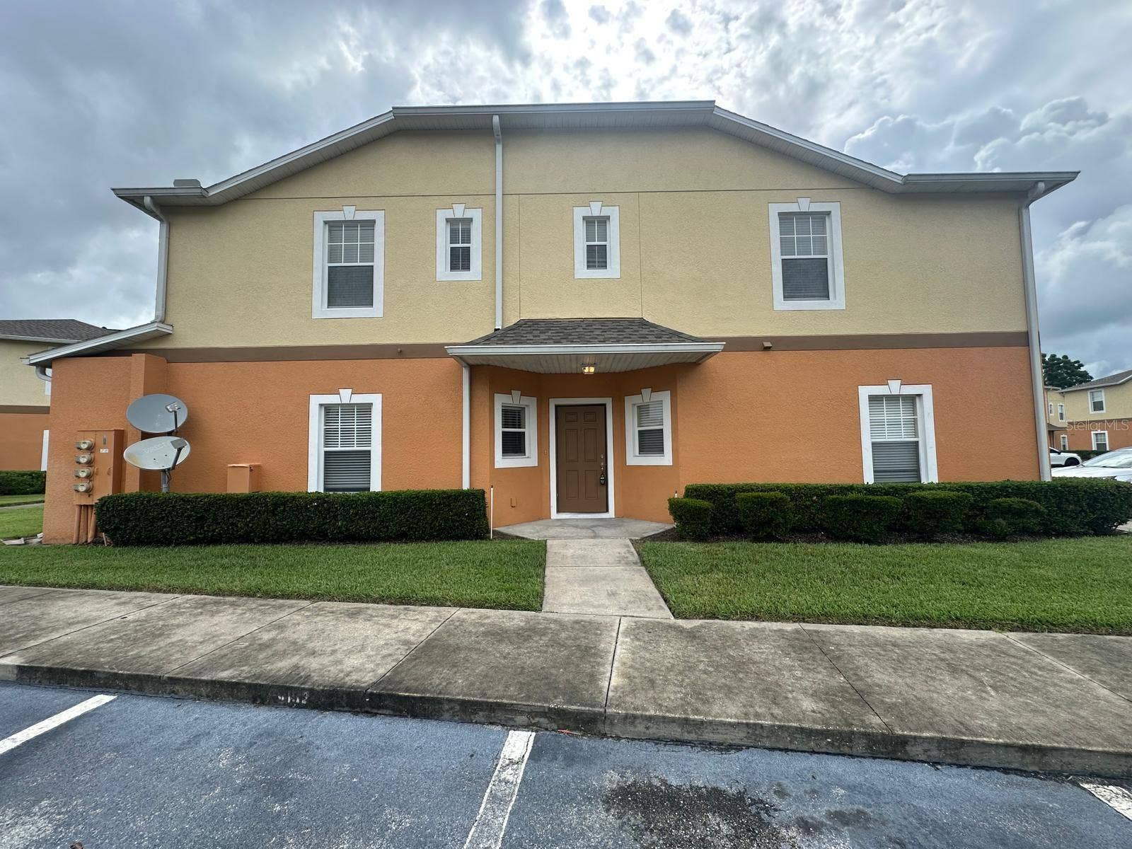 4182 WINDING VINE DRIVE, Lakeland, FL 33812 4182 WINDING VINE DRIVE, Lakeland, FL 33812