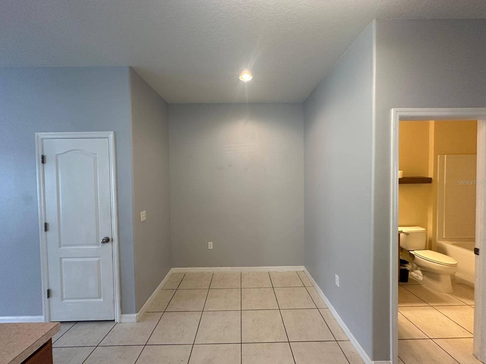 4182 WINDING VINE DRIVE, Lakeland, FL 33812 4182 WINDING VINE DRIVE, Lakeland, FL 33812