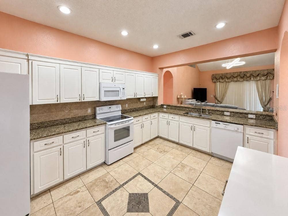 8166 WOODVINE CIRCLE, Lakeland, FL 33810 8166 WOODVINE CIRCLE, Lakeland, FL 33810