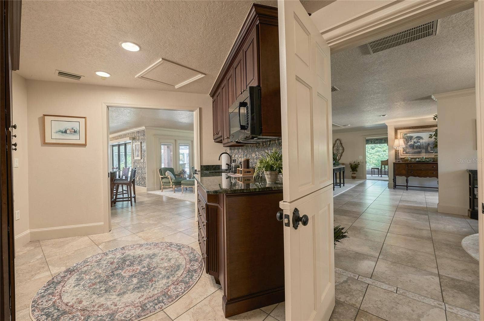 460 HOWARD AVENUE, Lakeland, FL 33815 460 HOWARD AVENUE, Lakeland, FL 33815