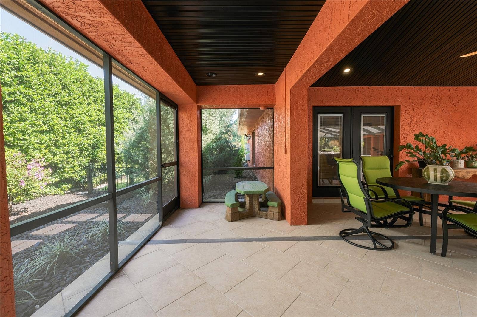 460 HOWARD AVENUE, Lakeland, FL 33815 460 HOWARD AVENUE, Lakeland, FL 33815