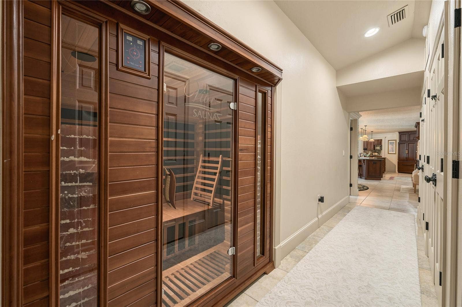 460 HOWARD AVENUE, Lakeland, FL 33815 460 HOWARD AVENUE, Lakeland, FL 33815