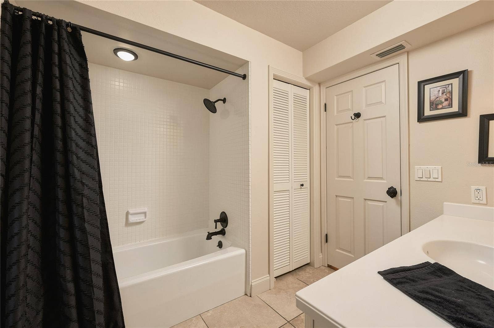 460 HOWARD AVENUE, Lakeland, FL 33815 460 HOWARD AVENUE, Lakeland, FL 33815