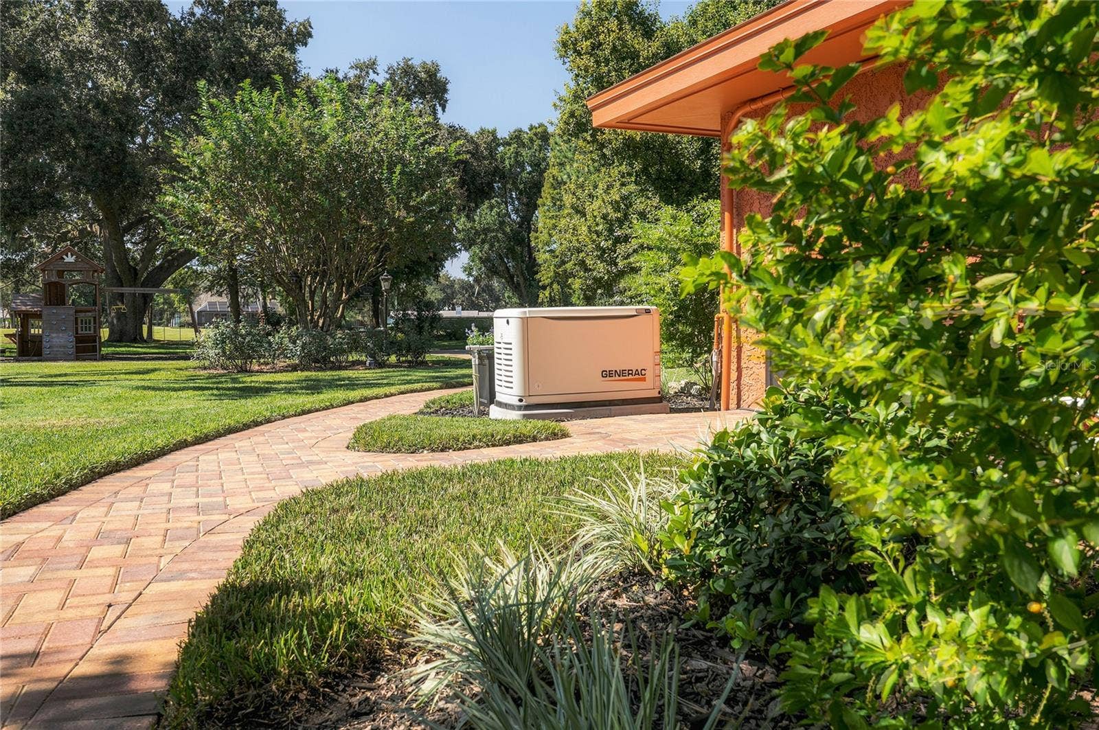 460 HOWARD AVENUE, Lakeland, FL 33815 460 HOWARD AVENUE, Lakeland, FL 33815