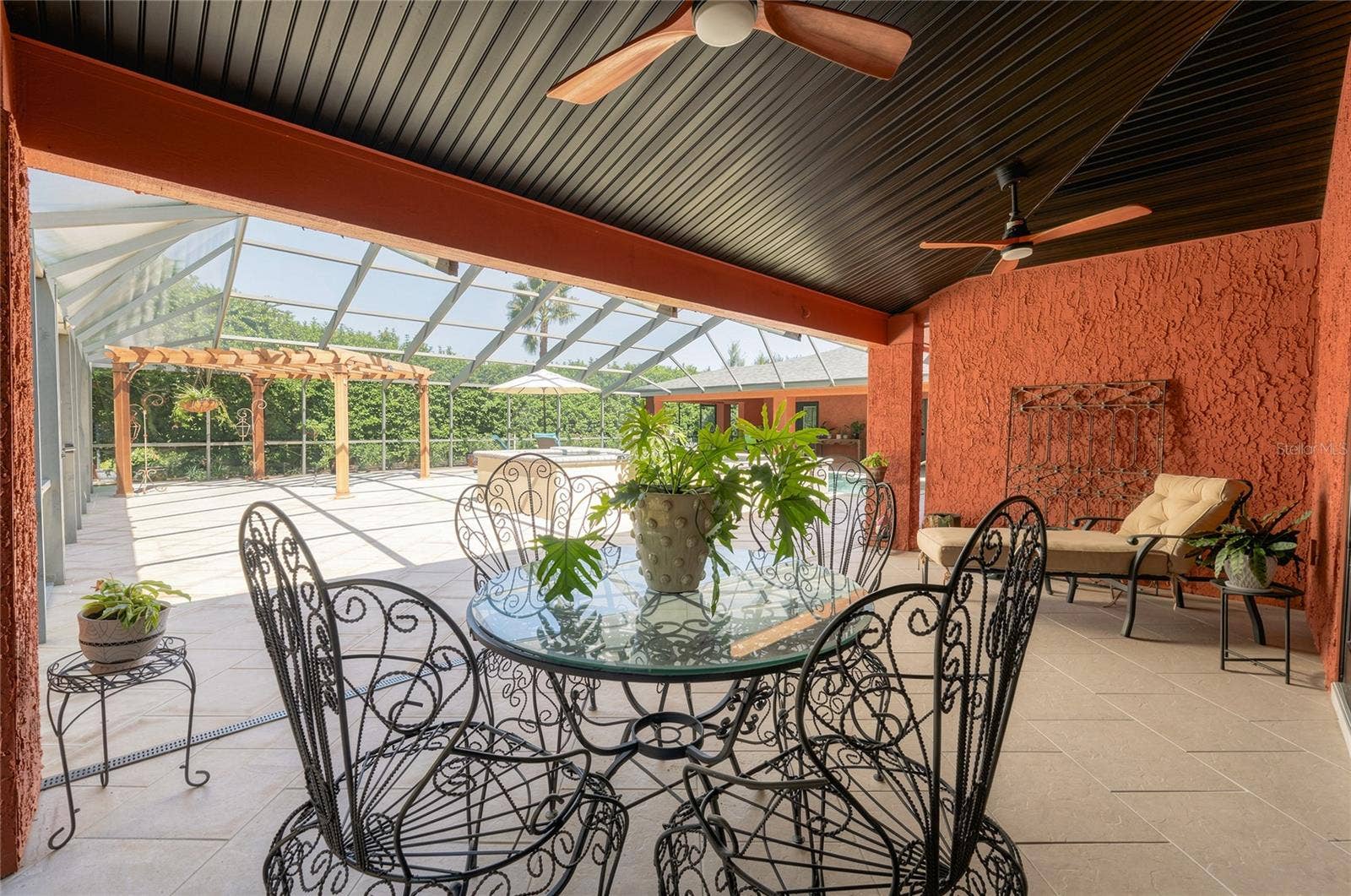 460 HOWARD AVENUE, Lakeland, FL 33815 460 HOWARD AVENUE, Lakeland, FL 33815