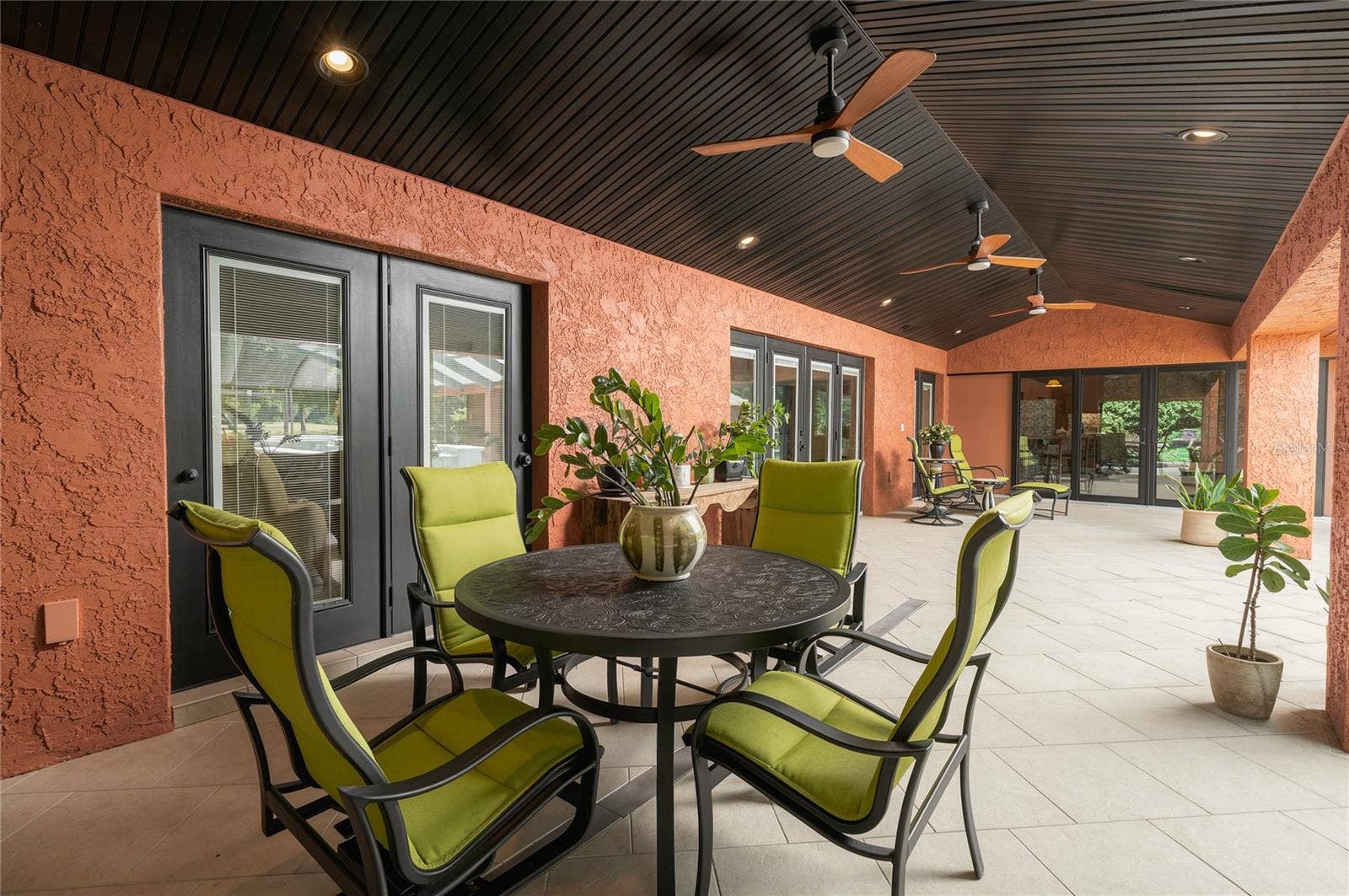 460 HOWARD AVENUE, Lakeland, FL 33815 460 HOWARD AVENUE, Lakeland, FL 33815