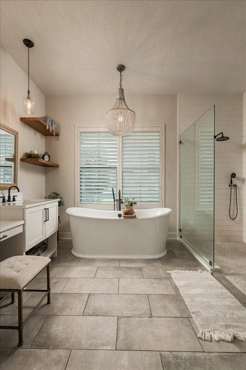 Soaker Tub