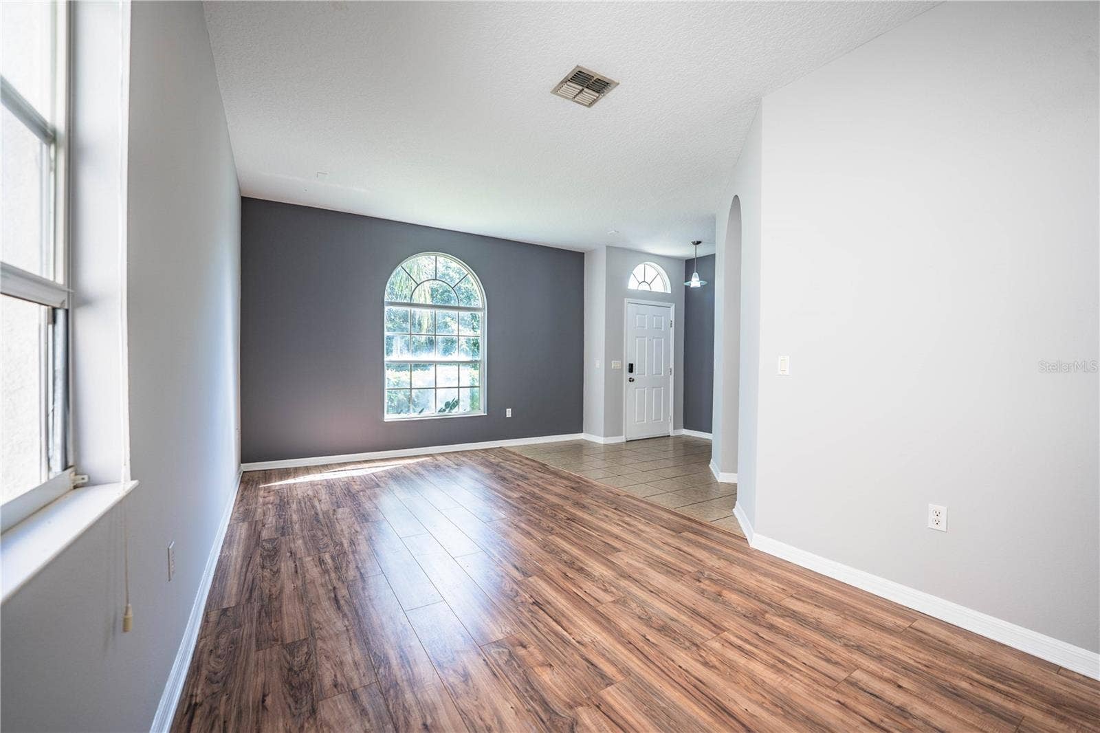 9975 SHADOW CREEK DRIVE, Orlando, FL 32832 9975 SHADOW CREEK DRIVE, Orlando, FL 32832