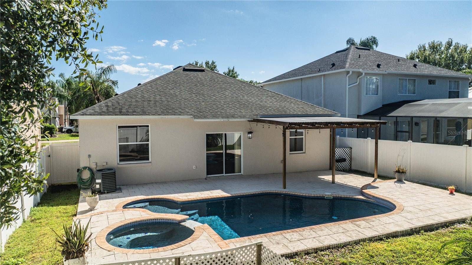 9975 SHADOW CREEK DRIVE, Orlando, FL 32832 9975 SHADOW CREEK DRIVE, Orlando, FL 32832