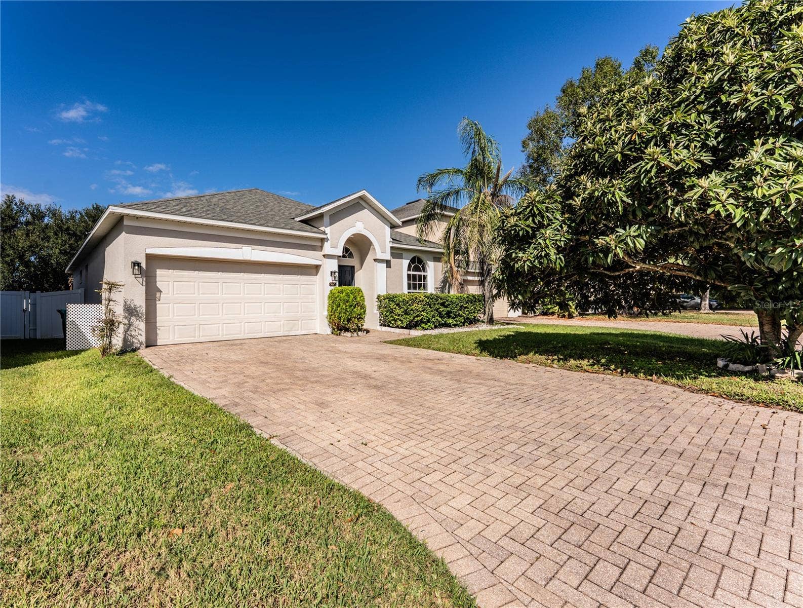 9975 SHADOW CREEK DRIVE, Orlando, FL 32832 9975 SHADOW CREEK DRIVE, Orlando, FL 32832