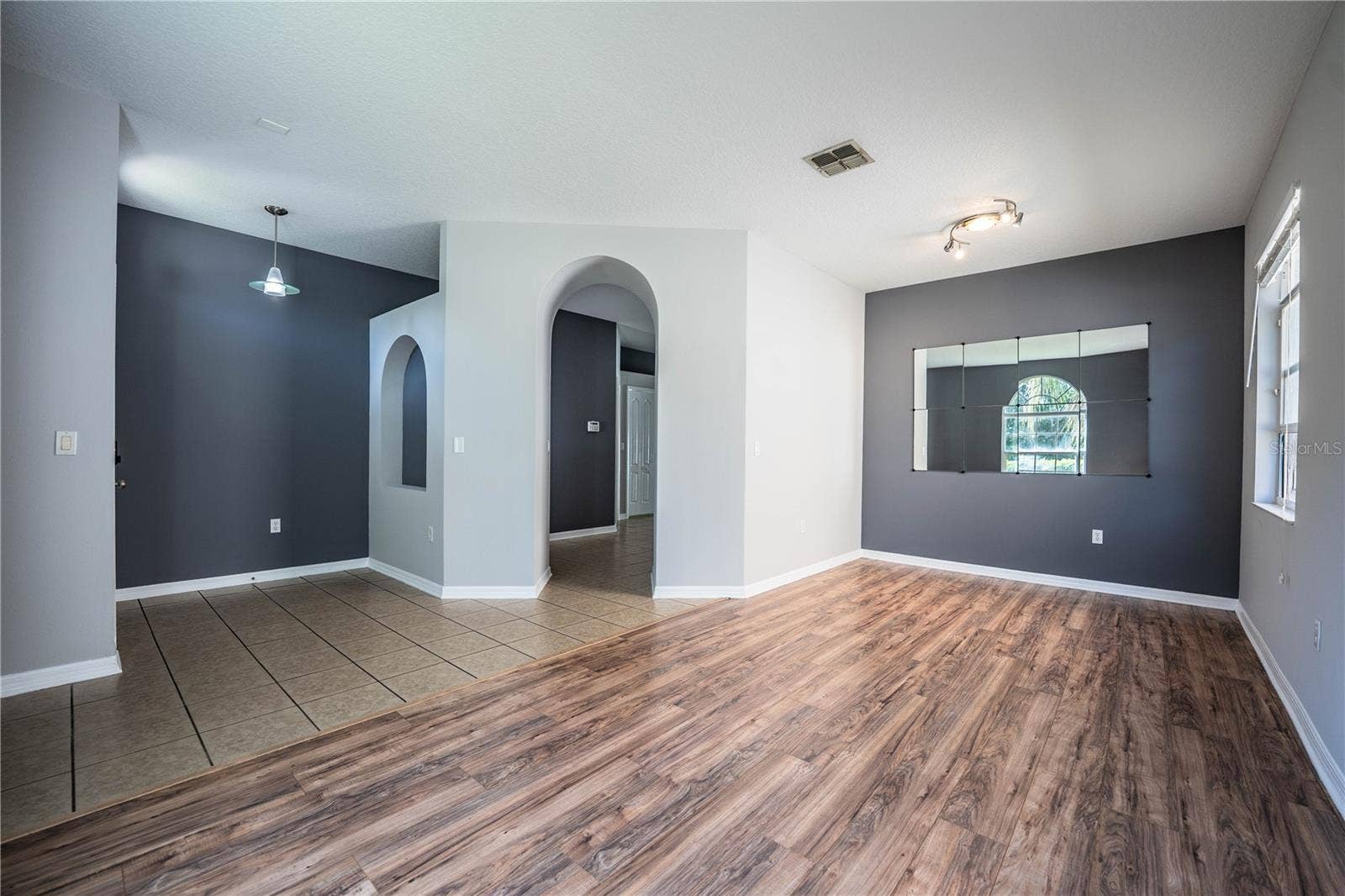 9975 SHADOW CREEK DRIVE, Orlando, FL 32832 9975 SHADOW CREEK DRIVE, Orlando, FL 32832