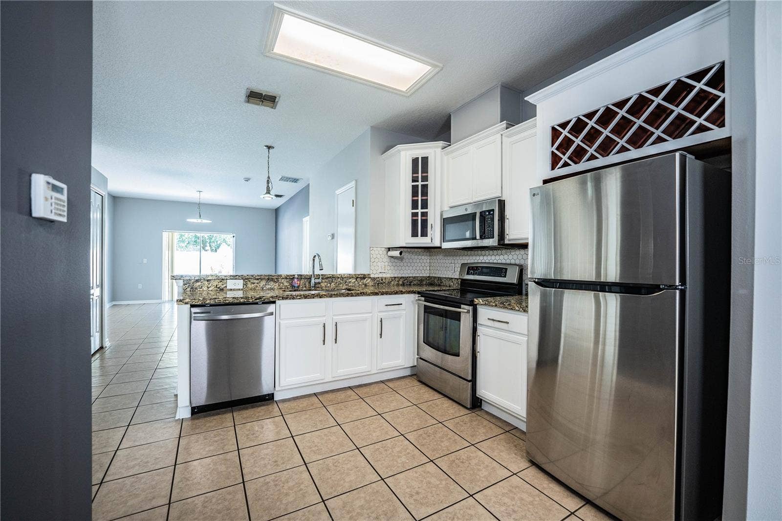 9975 SHADOW CREEK DRIVE, Orlando, FL 32832 9975 SHADOW CREEK DRIVE, Orlando, FL 32832