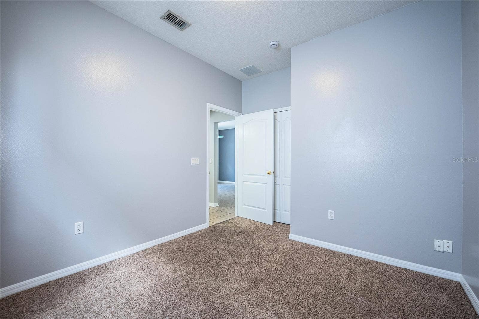 9975 SHADOW CREEK DRIVE, Orlando, FL 32832 9975 SHADOW CREEK DRIVE, Orlando, FL 32832