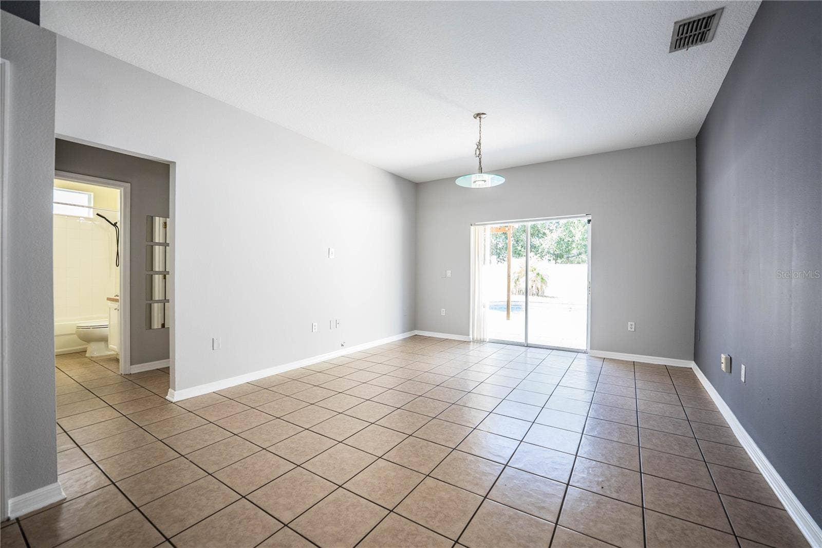 9975 SHADOW CREEK DRIVE, Orlando, FL 32832 9975 SHADOW CREEK DRIVE, Orlando, FL 32832