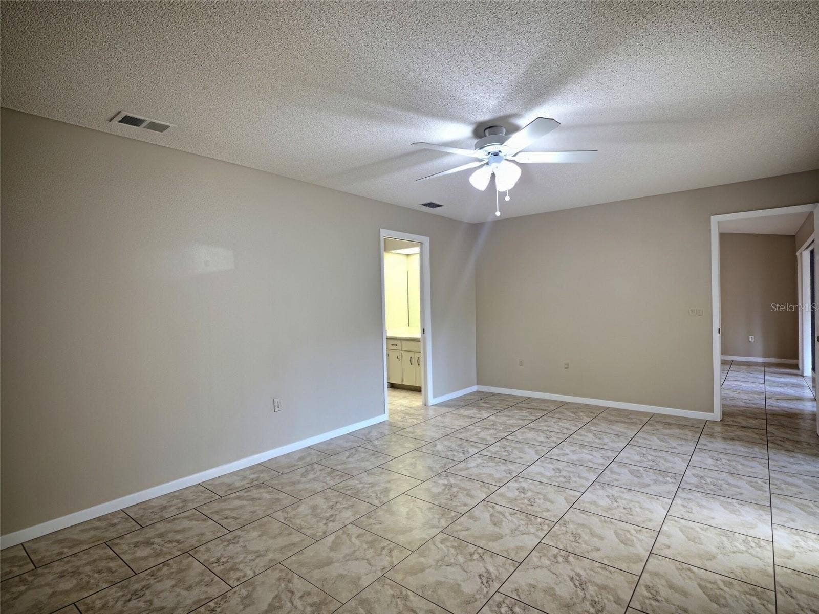 4446 GLENNS LANDING, Winter Haven, FL 33884 4446 GLENNS LANDING, Winter Haven, FL 33884