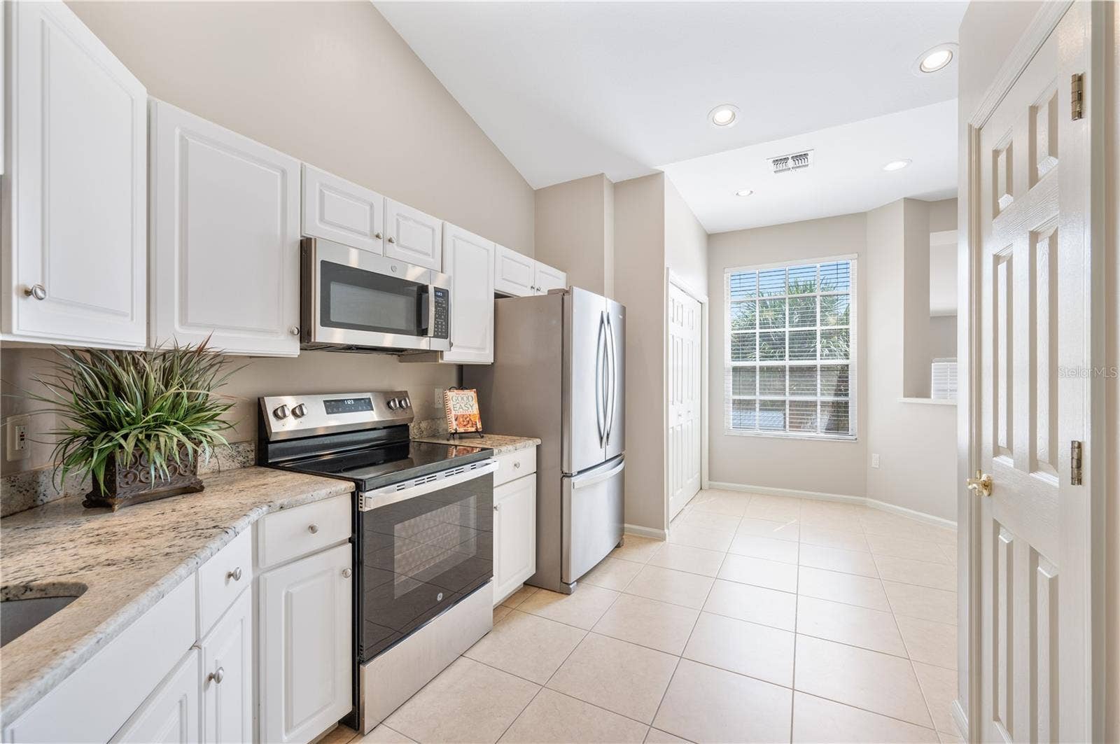 411 ENCLAVE PLACE, #411, Lakeland, FL 33803 411 ENCLAVE PLACE, #411, Lakeland, FL 33803