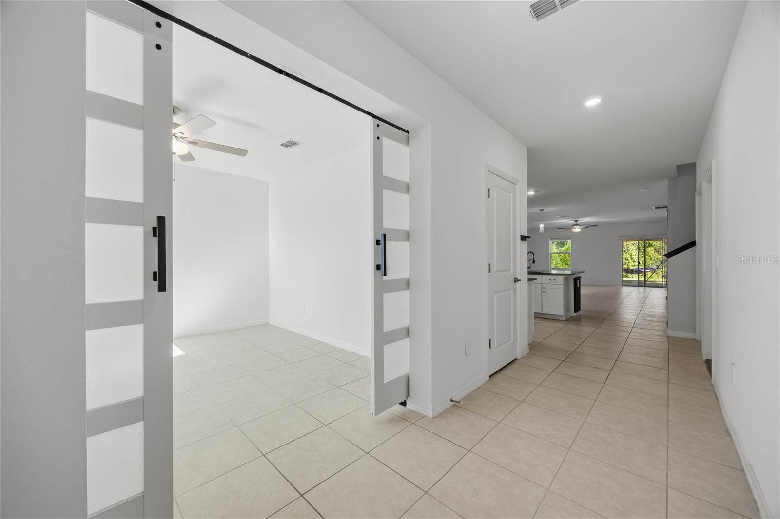 1814 RED LOOP, Lakeland, FL 33801 1814 RED LOOP, Lakeland, FL 33801