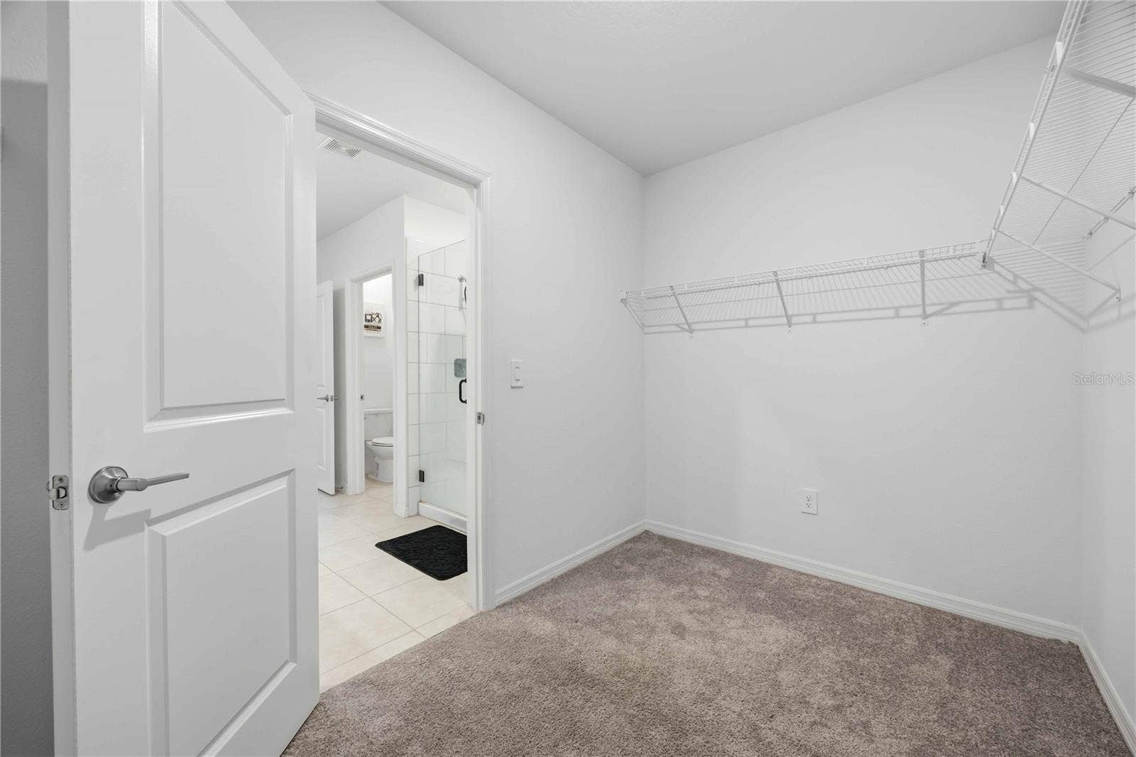 1814 RED LOOP, Lakeland, FL 33801 1814 RED LOOP, Lakeland, FL 33801