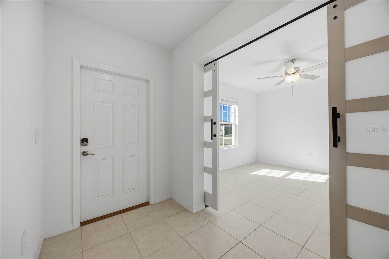 1814 RED LOOP, Lakeland, FL 33801 1814 RED LOOP, Lakeland, FL 33801