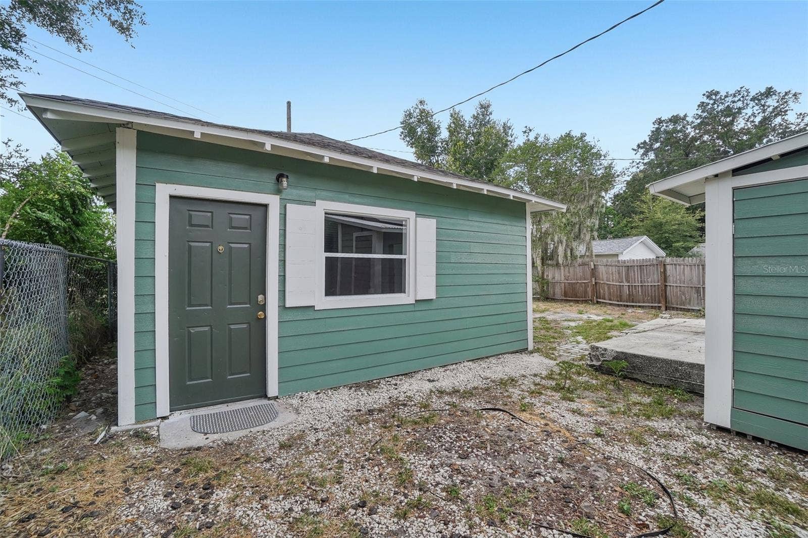 1533 E ELM ROAD, Lakeland, FL 33801 Guest House - Angled Exterior View