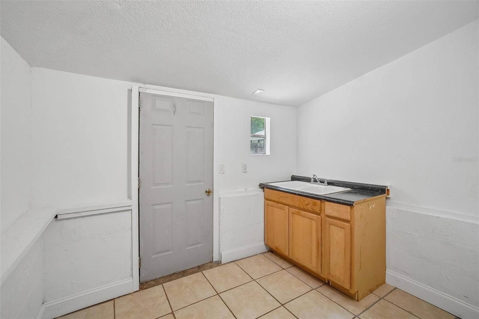 1533 E ELM ROAD, Lakeland, FL 33801 Guest House - Kitchenette