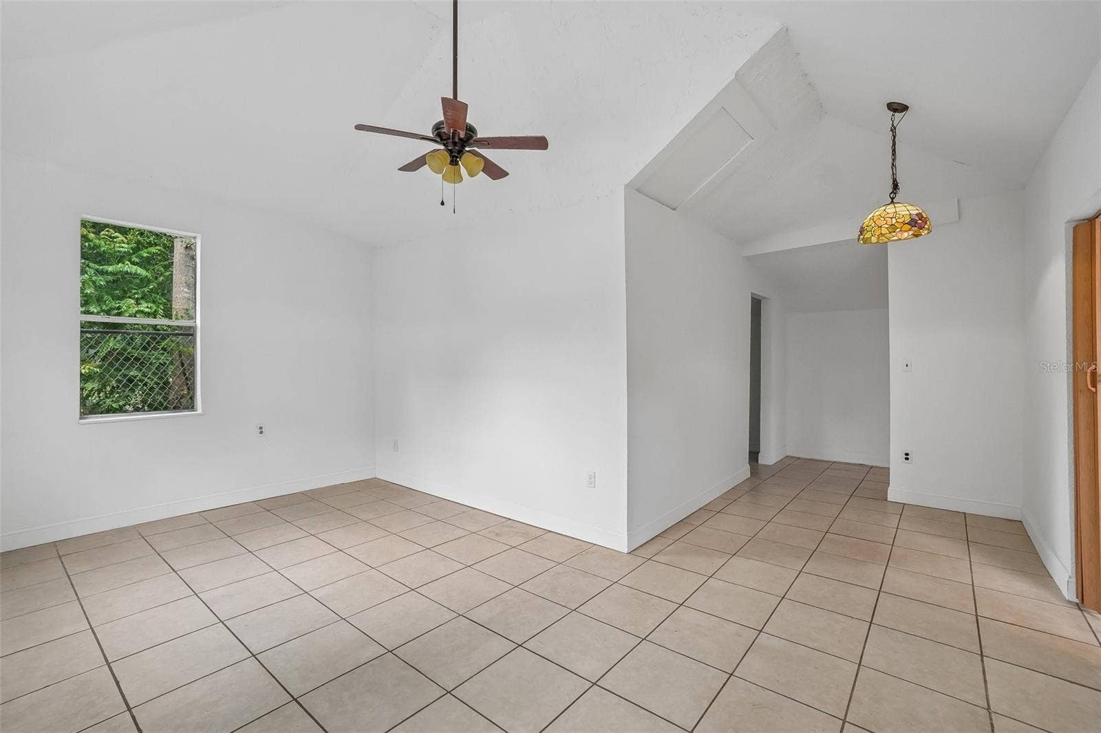 1533 E ELM ROAD, Lakeland, FL 33801 Guest House - View to Bedroom and Kitchenette