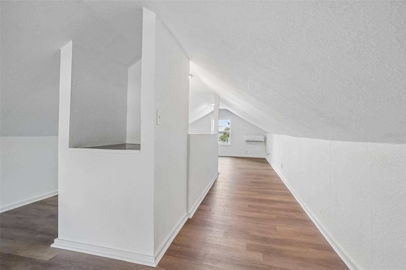1533 E ELM ROAD, Lakeland, FL 33801 Second Floor - View of Cubby