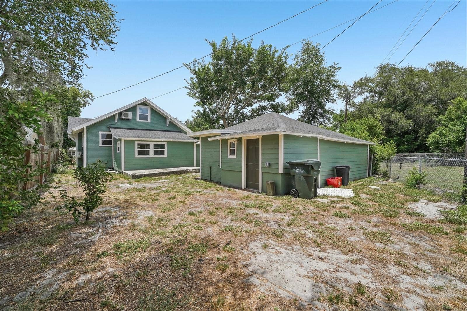 1533 E ELM ROAD, Lakeland, FL 33801 View of Rear of Guest House and Main House