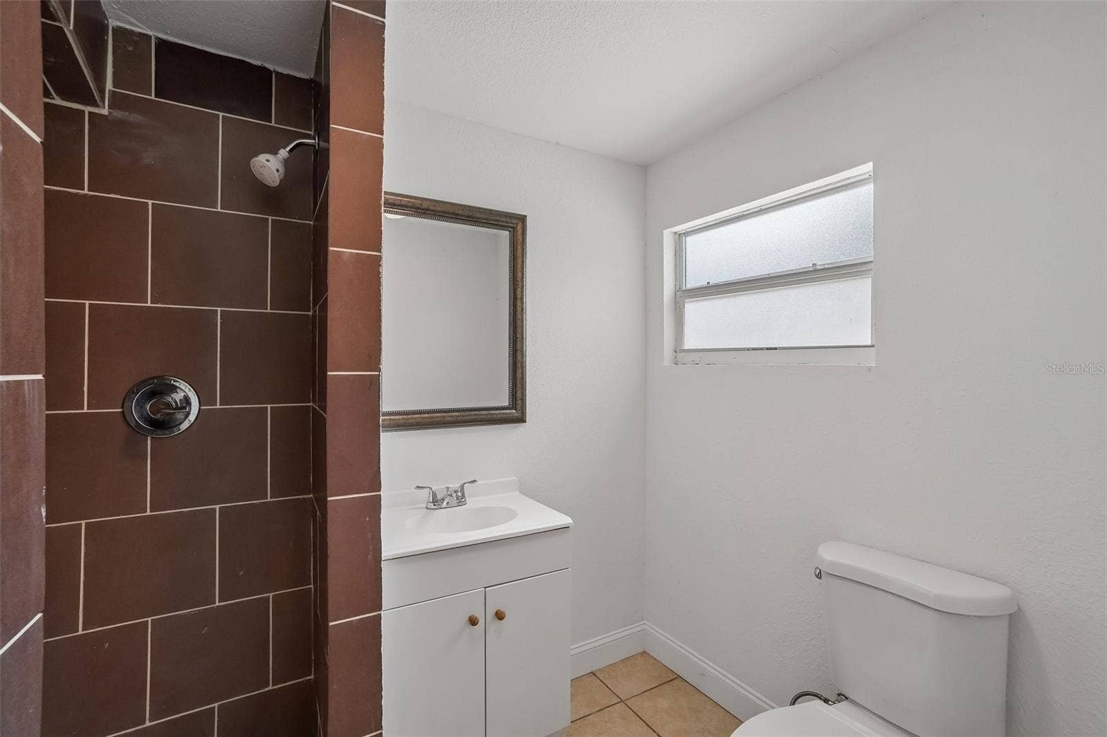 1533 E ELM ROAD, Lakeland, FL 33801 Guest House - Bathroom Main View