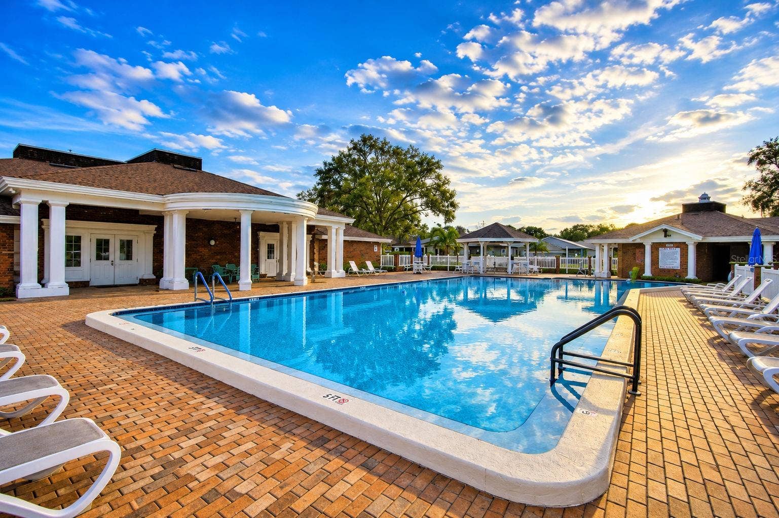 4930 COLONNADES CIRCLE E, Lakeland, FL 33811 4930 COLONNADES CIRCLE E, Lakeland, FL 33811