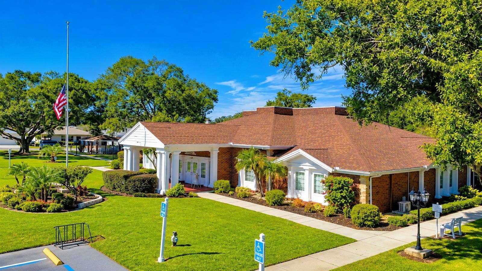 4930 COLONNADES CIRCLE E, Lakeland, FL 33811 Clubhouse