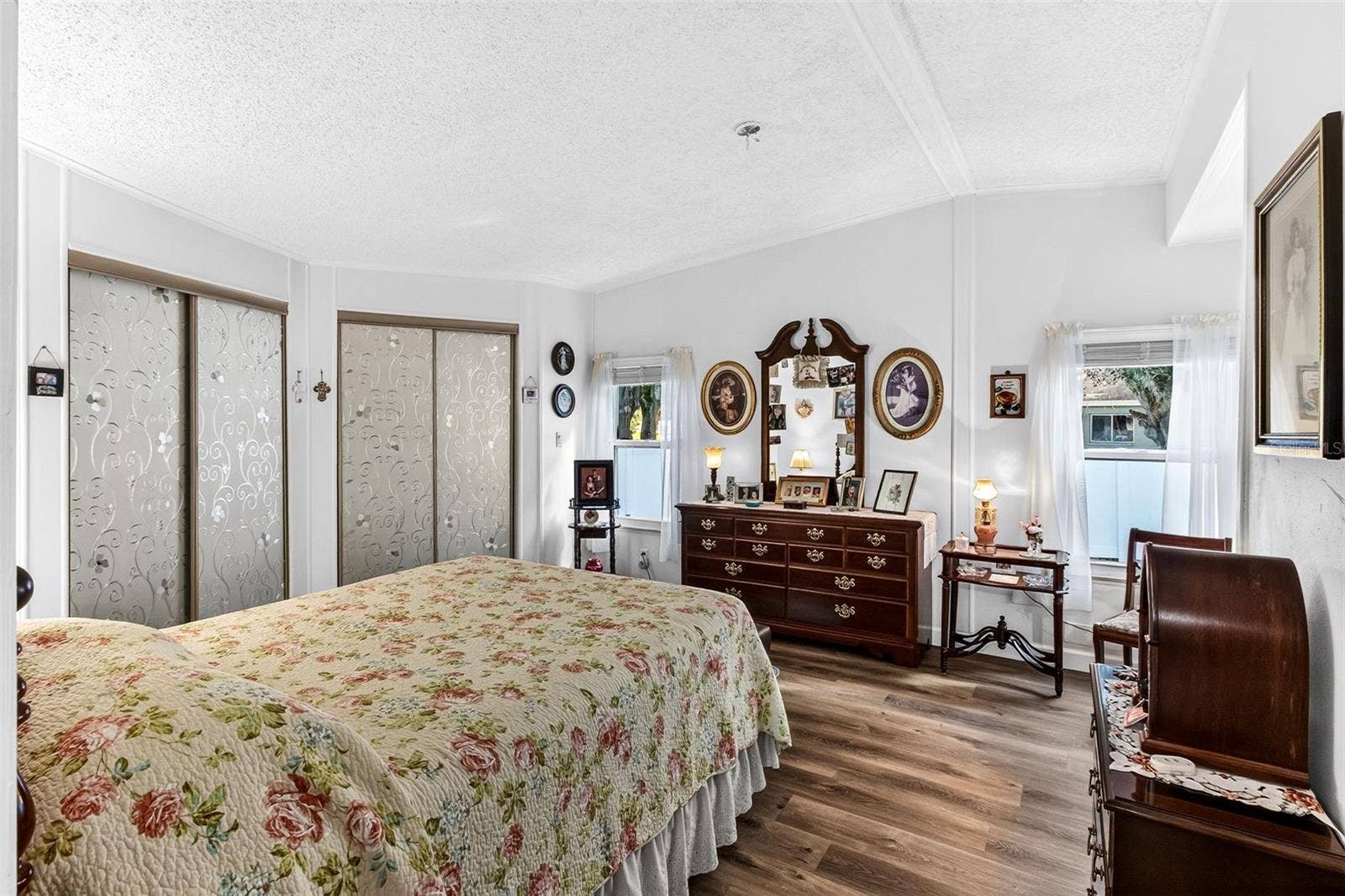 4930 COLONNADES CIRCLE E, Lakeland, FL 33811 Brand New ceiling fan is being installed in master!