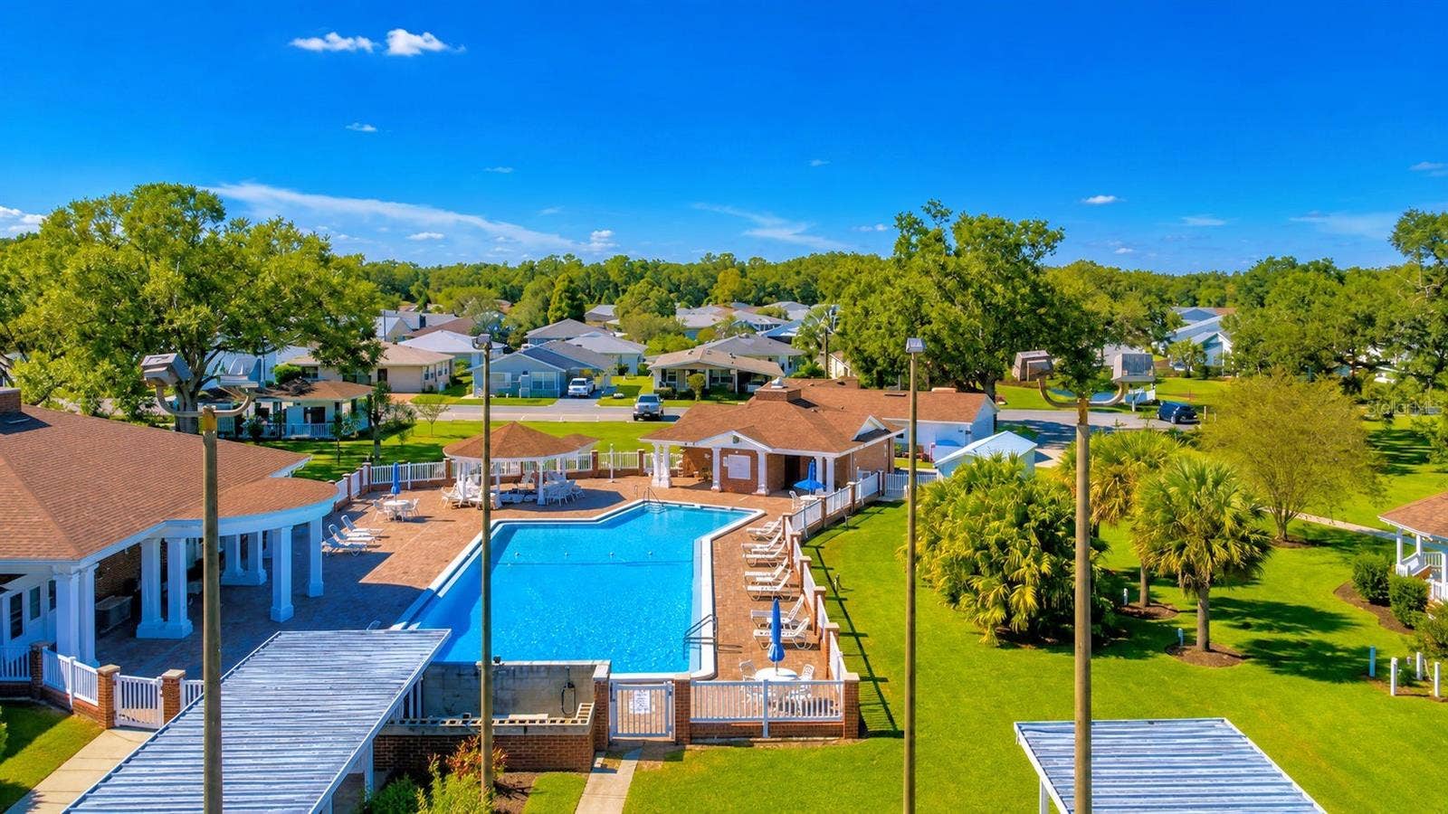 4930 COLONNADES CIRCLE E, Lakeland, FL 33811 4930 COLONNADES CIRCLE E, Lakeland, FL 33811