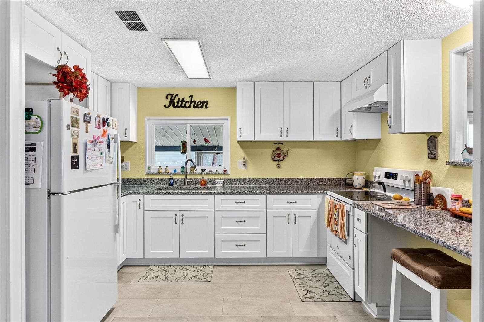 4930 COLONNADES CIRCLE E, Lakeland, FL 33811 4930 COLONNADES CIRCLE E, Lakeland, FL 33811