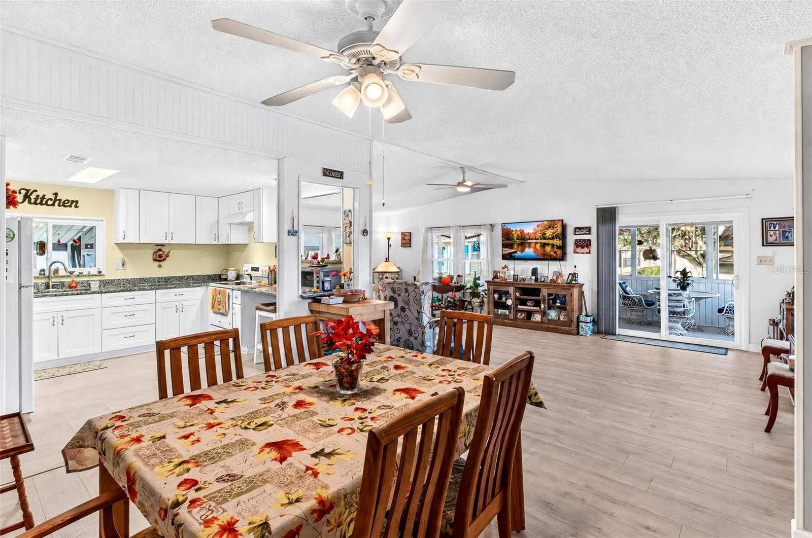 4930 COLONNADES CIRCLE E, Lakeland, FL 33811 4930 COLONNADES CIRCLE E, Lakeland, FL 33811