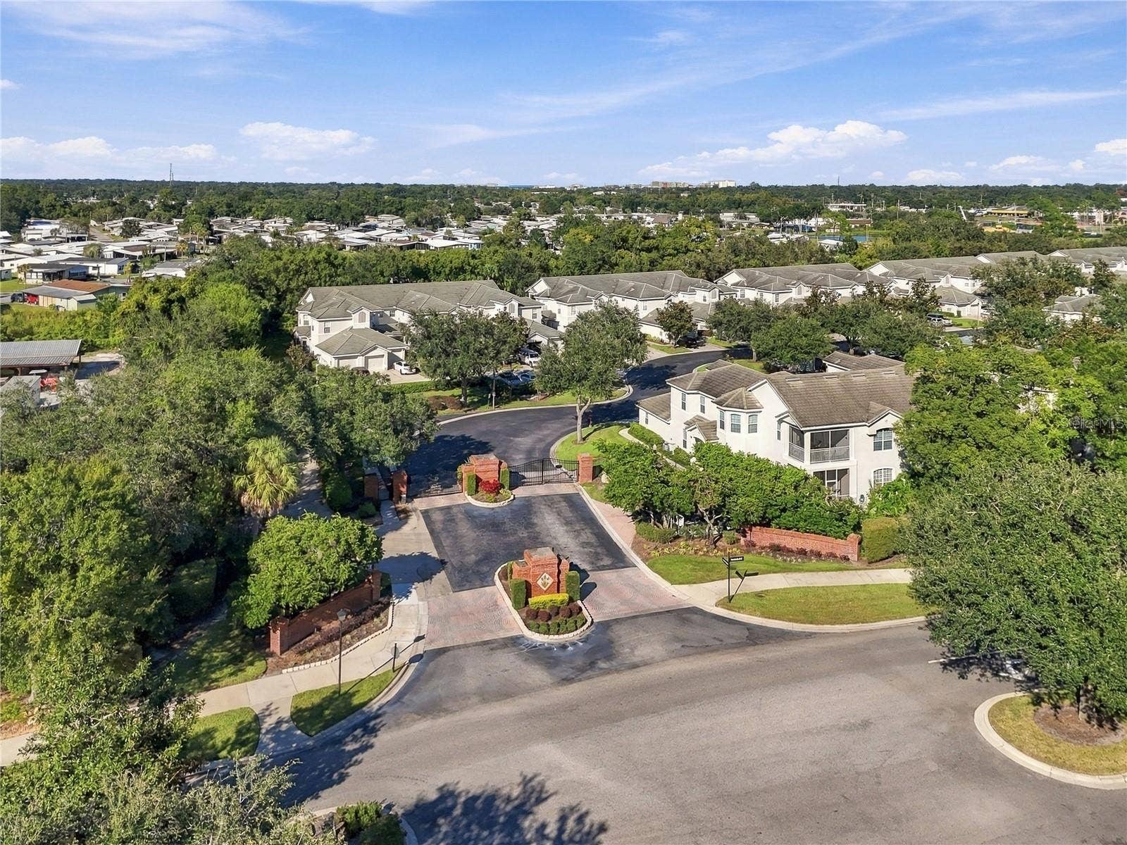 792 GRASSLANDS VILLAGE CIRCLE, #792, Lakeland, FL 33803 Gated Entrance into Murfield at Grassland