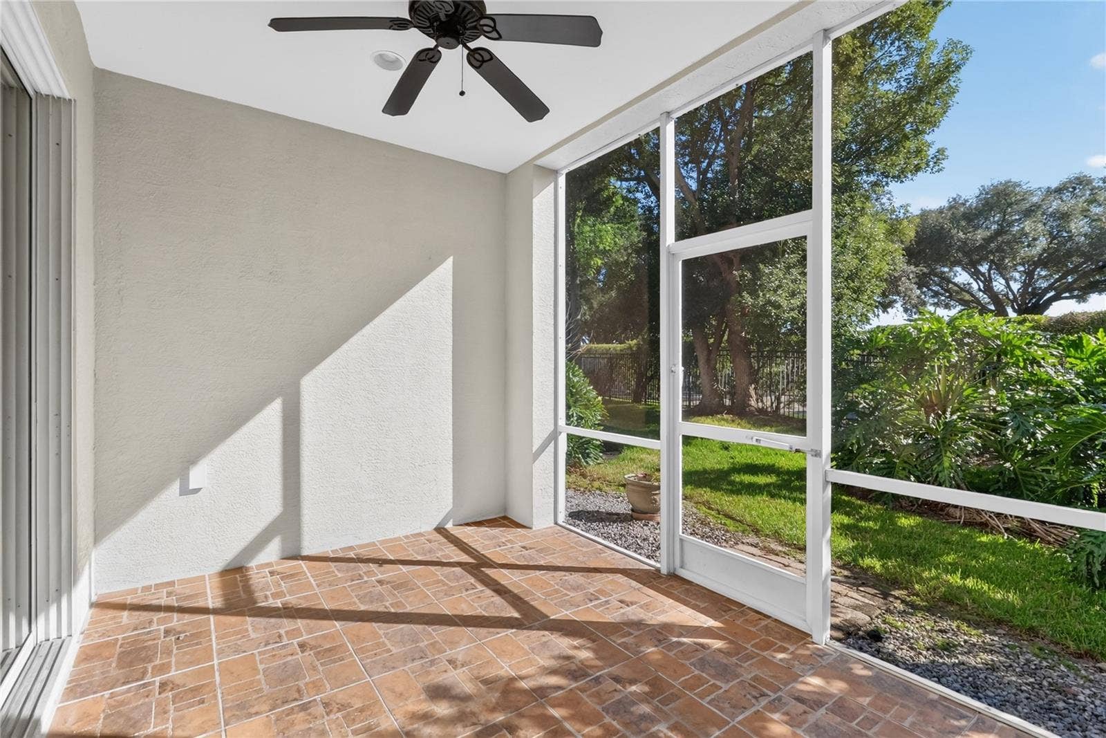 792 GRASSLANDS VILLAGE CIRCLE, #792, Lakeland, FL 33803 SCREENED PORCH