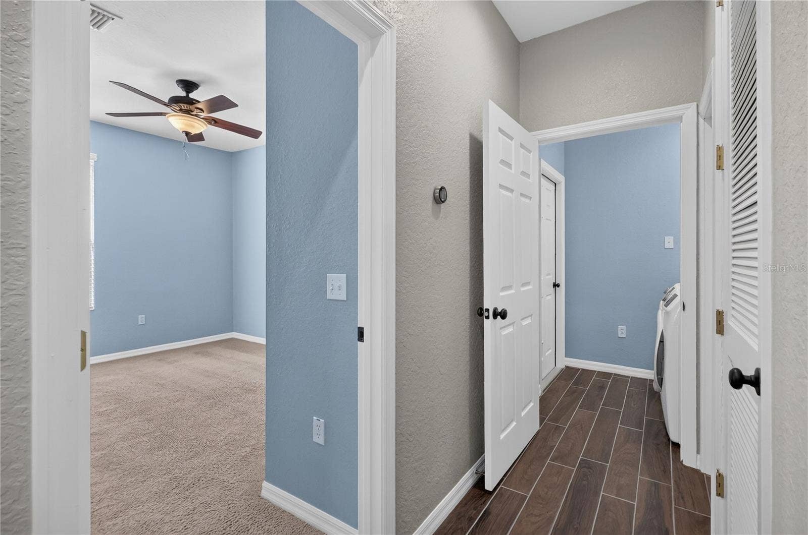 792 GRASSLANDS VILLAGE CIRCLE, #792, Lakeland, FL 33803 LOOKING INTO LAUNDRY ROOM