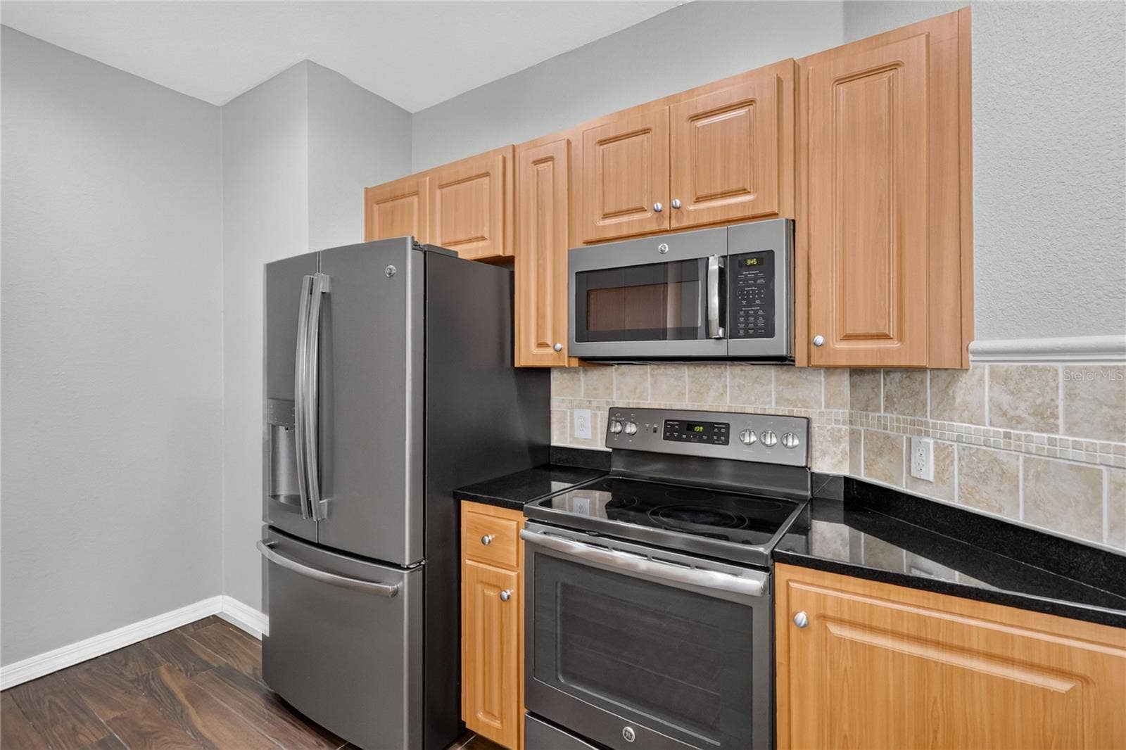 792 GRASSLANDS VILLAGE CIRCLE, #792, Lakeland, FL 33803 KITCHEN