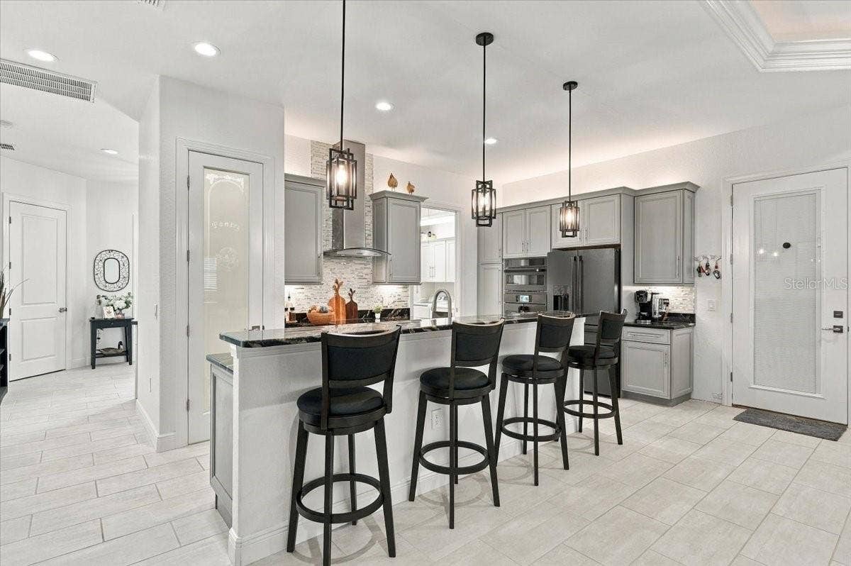 516 HOMECOMING WAY, Polk City, FL 33868