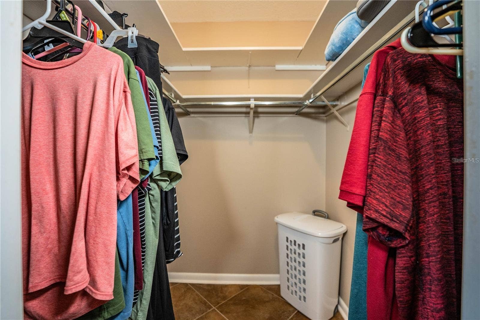 501 CAMEO DRIVE, Lakeland, FL 33803 Master Bedroom Walk-in Closet