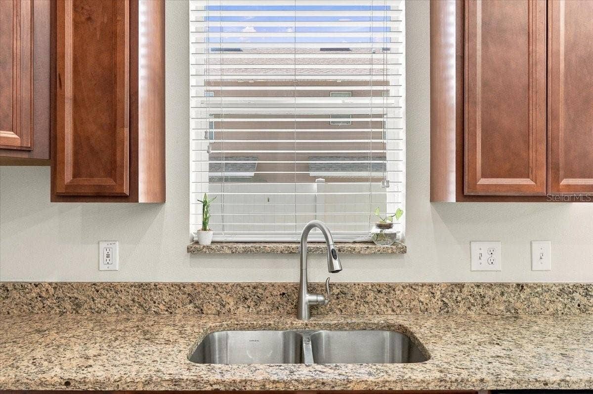 6416 SEDGEFORD DRIVE, Lakeland, FL 33811
