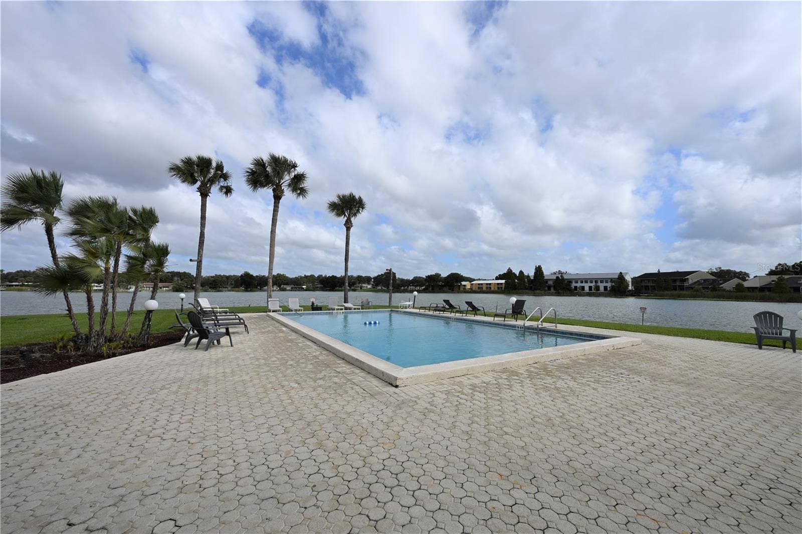 1920 E EDGEWOOD DRIVE, #R3, Lakeland, FL 33803 1920 E EDGEWOOD DRIVE, #R3, Lakeland, FL 33803